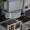 धातु भागों प्रसंस्करण के लिए स्वचालित वीएमसी 3 एक्सिस सीएनसी मिलिंग मशीन 400KG मैक्स लोड