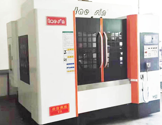 चीन स्पिंडल स्पीड सीएनसी क्षैतिज मशीनिंग सेंटर जापान मित्सुबिशी सीएनसी मशीनें फैक्टरी
